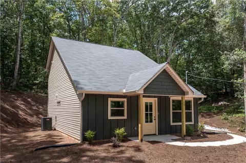 15 Weaver St, Buchanan, GA 30113