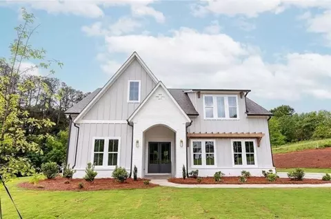 8310 Creekside Overlook Dr, Gainesville, GA 30506