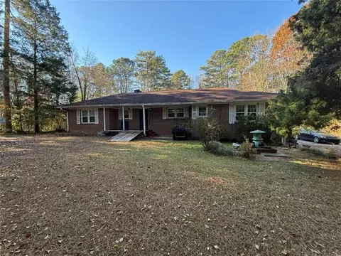 925 Peyton Rd, Atlanta, GA 30311