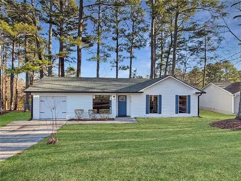 8198 Winewood Ct, Riverdale, GA 30274