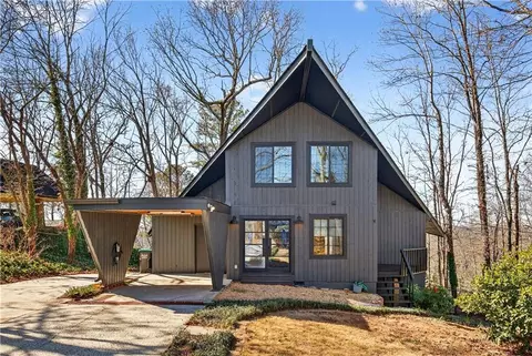 556 Embry Ln, Marietta, GA 30066