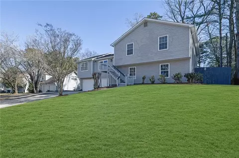 1112 Mountain Springs Dr, Kennesaw, GA 30144