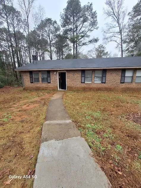 120 Essex Ct, Athens, GA 30605