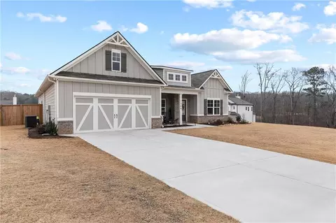 1304 Honeysuckle Ln, Hoschton, GA 30548