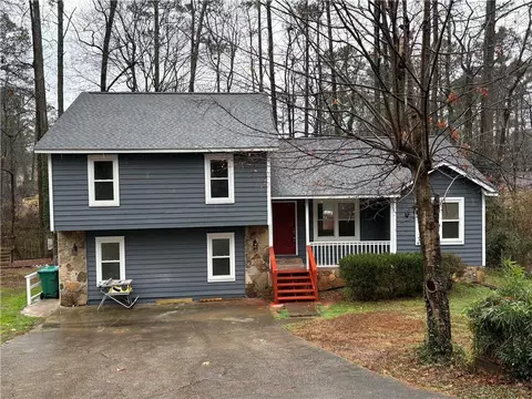 266 Phoenix Dr, Lawrenceville, GA 30044