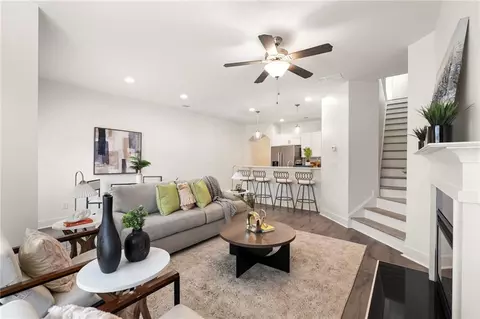 5820 Calle Vista Dr, Lithonia, GA 30058
