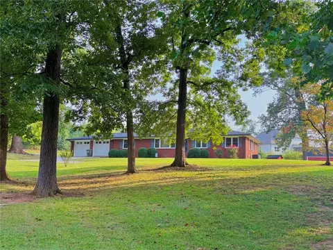 4246 Cartersville Hwy, Dallas, GA 30132
