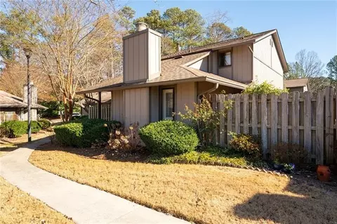 380 Manning Villas Dr SW, Marietta, GA 30064