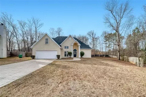 3653 Broad River Ct, Ellenwood, GA 30294