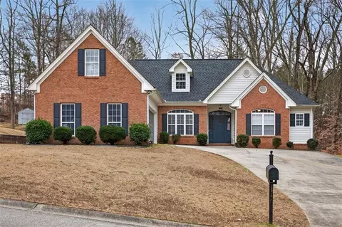 4744 Amsterdam Ln, Flowery Branch, GA 30542