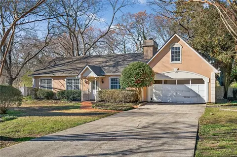 3400 Brookview Dr, Loganville, GA 30052