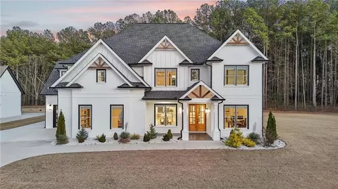 961 Nours Cir, Lawrenceville, GA 30045
