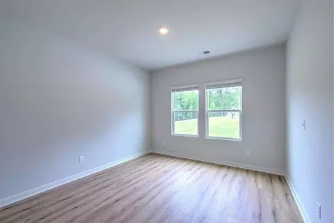132 Post Oak Dr, Jackson, GA 30233 photo 5