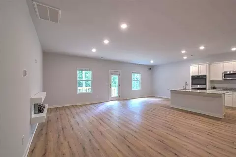 132 Post Oak Dr, Jackson, GA 30233 photo 12