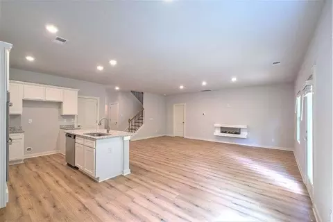 132 Post Oak Dr, Jackson, GA 30233 photo 16
