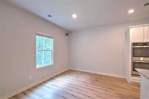 132 Post Oak Dr, Jackson, GA 30233 photo 13