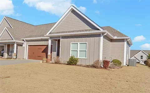 177 Village Dr, Dahlonega, GA 30533