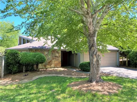 3783 Courtside Ter, Peachtree Corners, GA 30092