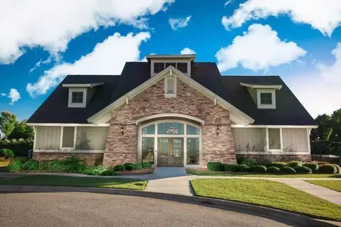 82 Charcoal Ives Dr, Lawrenceville, GA 30045