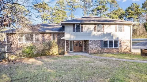 117 Hicklen Dr, Cedartown, GA 30125