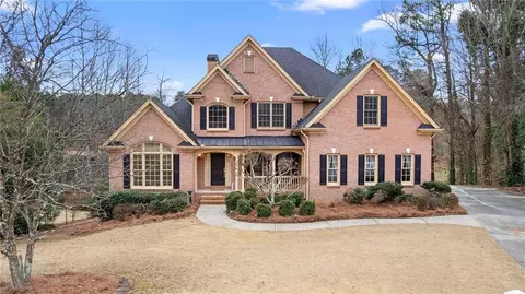 3801 Cardinal Dr, Tucker, GA 30084