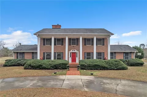 838 Conyers Rd, Mcdonough, GA 30252