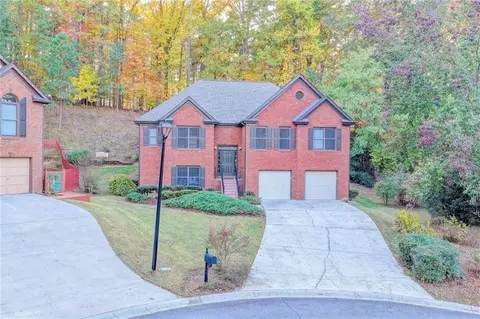 655 Golden Meadows Ln, Suwanee, GA 30024