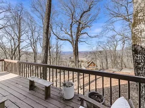 128 Big Stump Mountain Trl, Jasper, GA 30143
