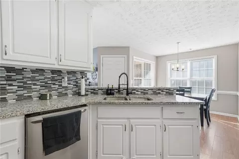 Kitchen - 25 Aiken Ct, Covington, GA 30016 photo 3 of 4