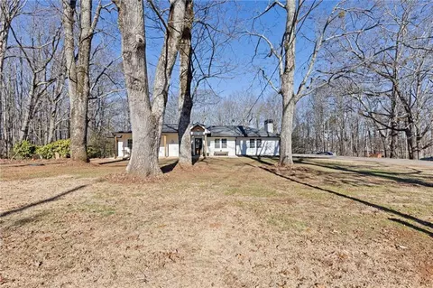 4126 Tanners Mill Rd, Braselton, GA 30517