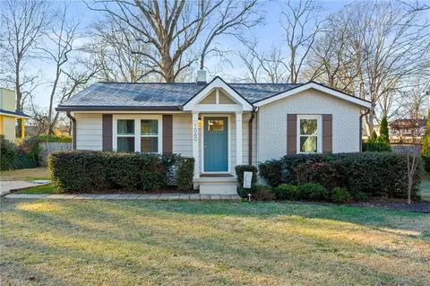 1060 Mclinden Ave SE, Smyrna, GA 30080