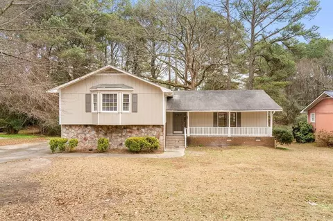 1800 Enid Dr, Lithonia, GA 30058