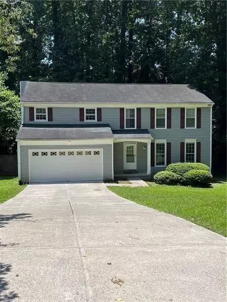 4500 Woodlawn Lake Dr, Marietta, GA 30068