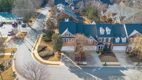 3512 Village Green Dr, Roswell, GA 30075