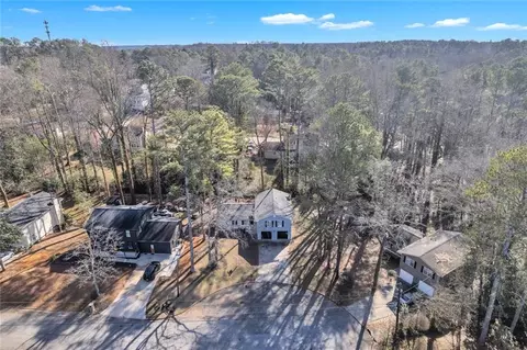 4611 Eberline Ct, Stone Mountain, GA 30083