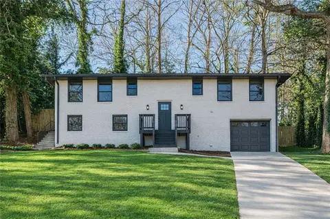 422 Susan Creek Dr, Stone Mountain, GA 30083