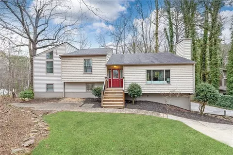 696 Willow Mill Ct, Marietta, GA 30068