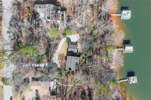 1330 Lake Shore Cir, Gainesville, GA 30501