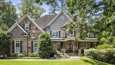 157 Lake Forrest Ln NE, Atlanta, GA 30342