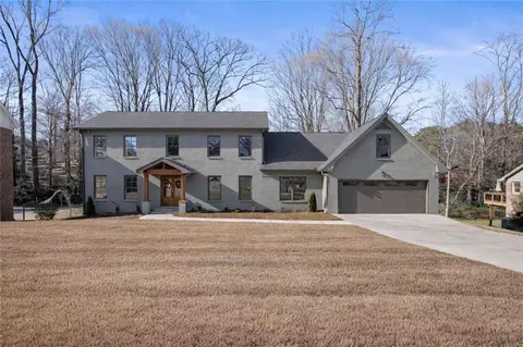 3928 Northlake Creek Dr, Tucker, GA 30084