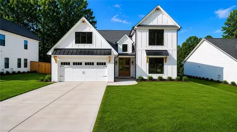 504 Level Creek Rd, Sugar Hill, GA 30518