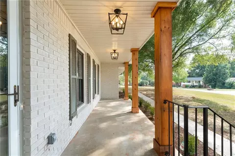 704 S Bartow St, Cartersville, GA 30120