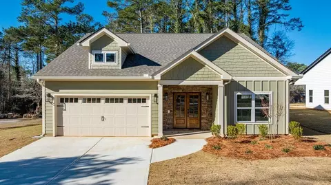 135 Beavers St, Carrollton, GA 30117