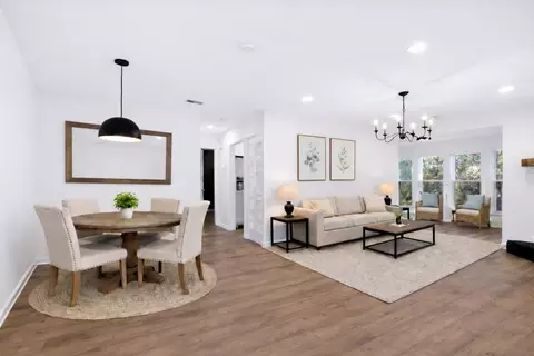 3113 Lake Pointe Cir, Roswell, GA 30075