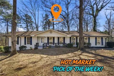 201 Cedar Trl, Jonesboro, GA 30238