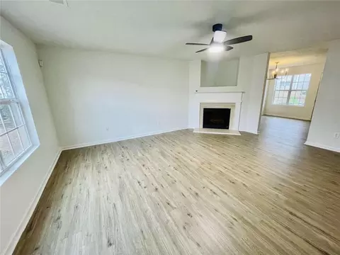 Living - 1771 Fielding Way, Hampton, GA 30228 photo 2 of 3