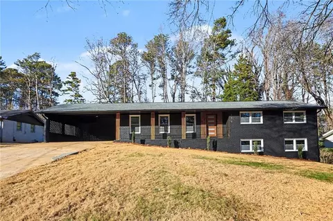 570 Carlouetta Rd SW, Mableton, GA 30126