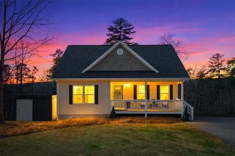 42 Camp Dr, Dahlonega, GA 30533