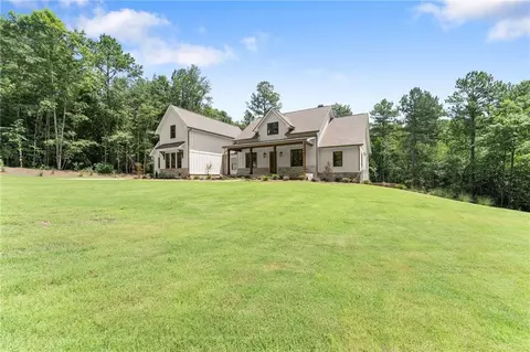 305 Harmony Gates Dr, Commerce, GA 30530 photo 3