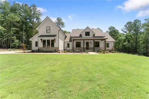 305 Harmony Gates Dr, Commerce, GA 30530 photo 2